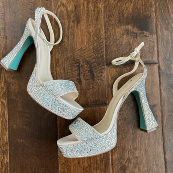 Betsey Johnson Sparkling Silver Heels - Picture 2 of 4